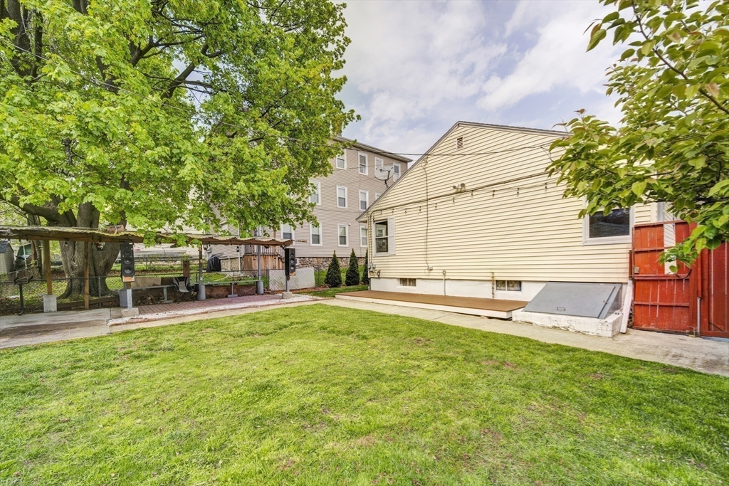 95 Puritan Ave