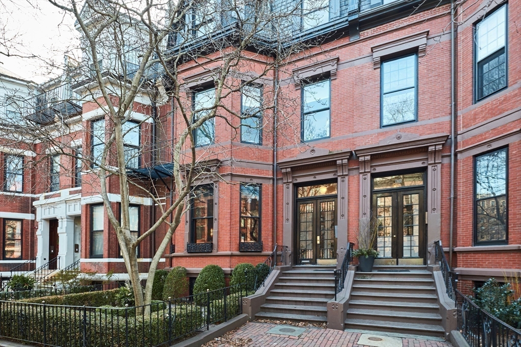 174 Marlborough Street # 2