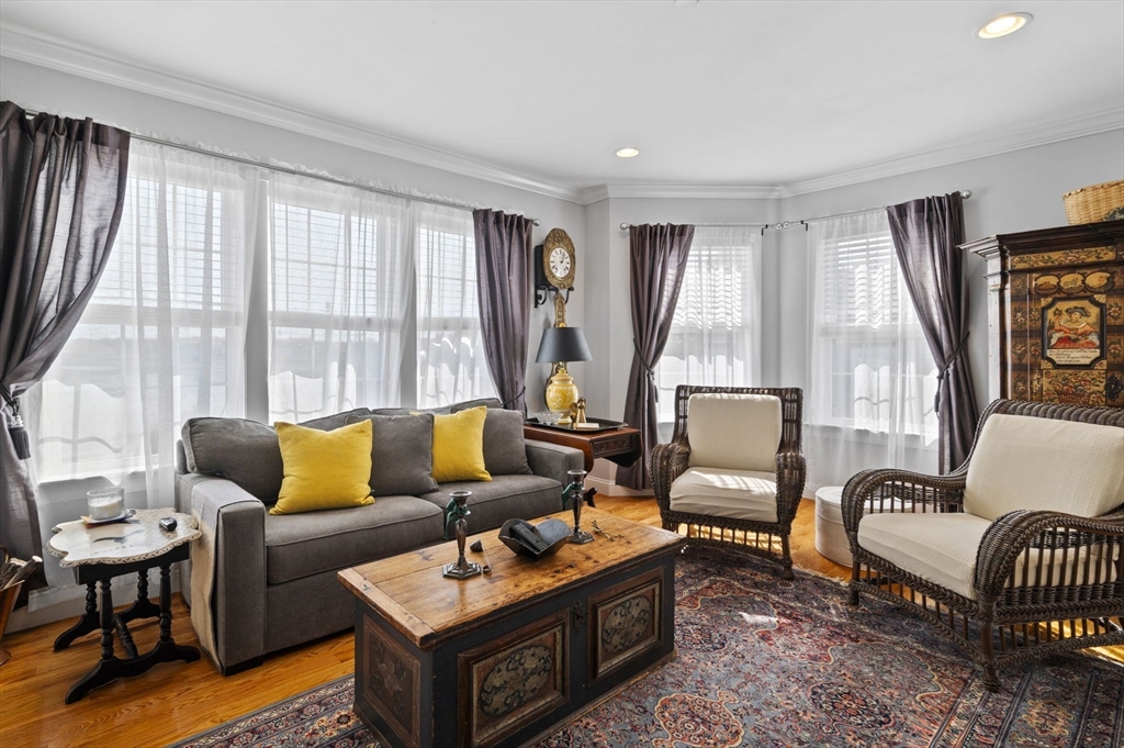 13 Spring St # 3