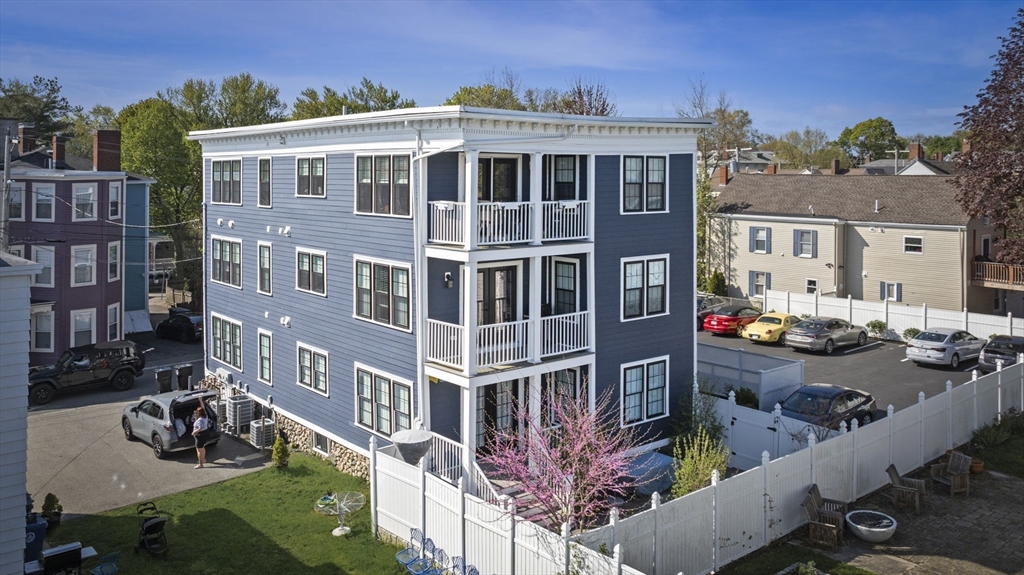 13 Spring St # 3