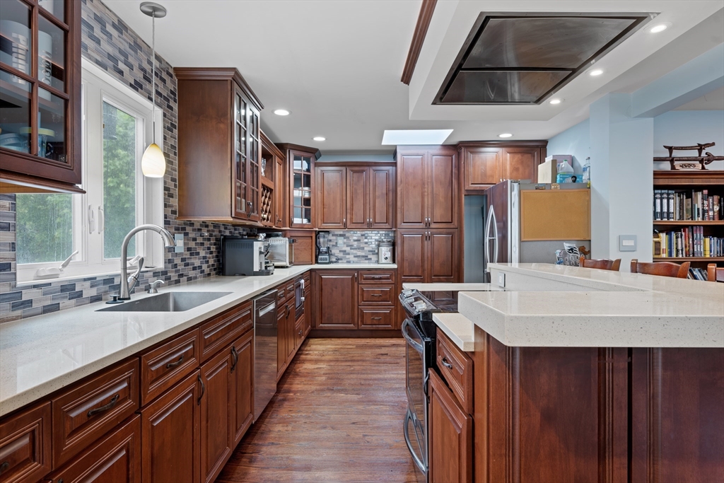 28 Collamore St # 28