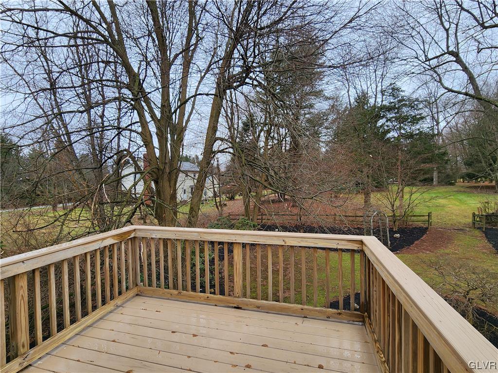 6464 Chestnut Hill Road