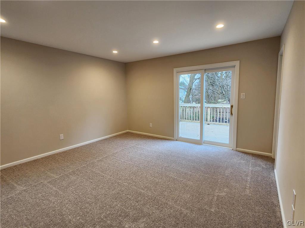 6464 Chestnut Hill Road