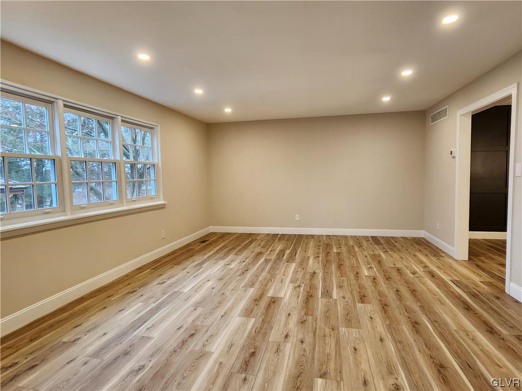 6464 Chestnut Hill Road