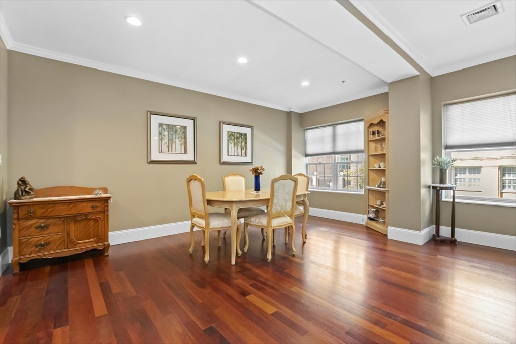 440 Commercial Streeet # 201