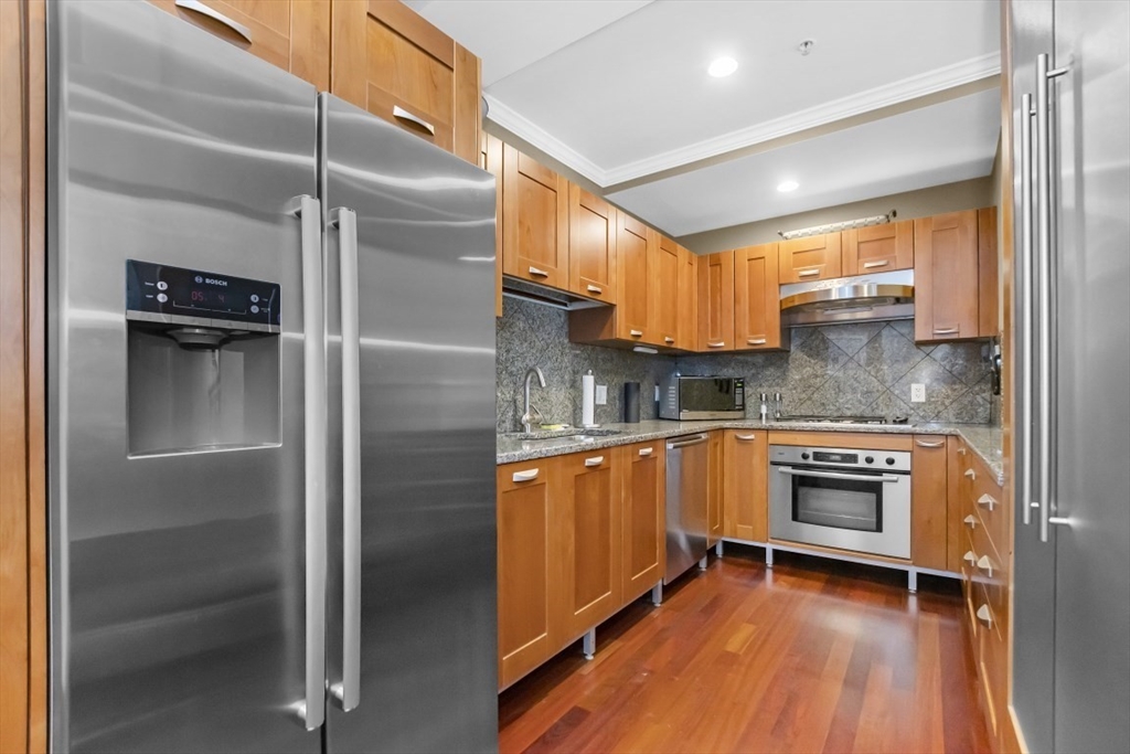 440 Commercial Streeet # 201