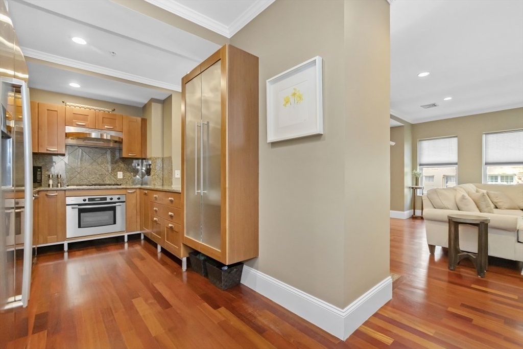 440 Commercial Streeet # 201