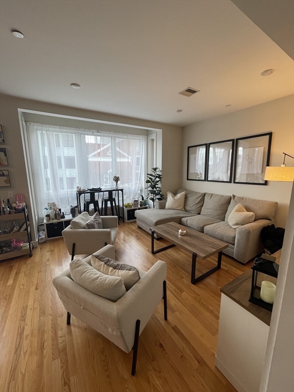 471 W Broadway # 2