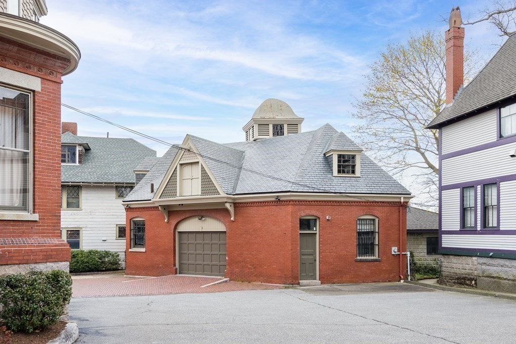 404 County St.