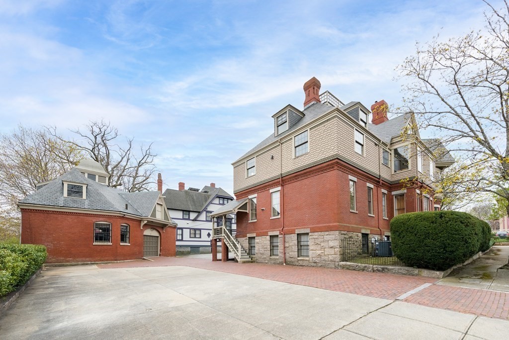 404 County St.