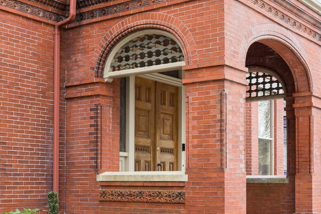 404 County St.