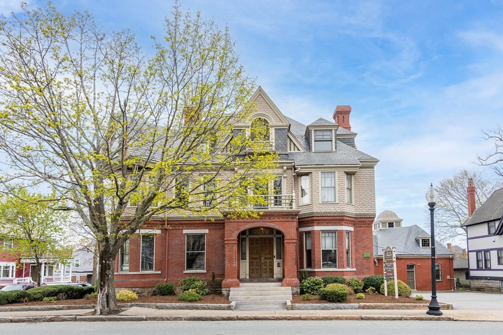404 County St.