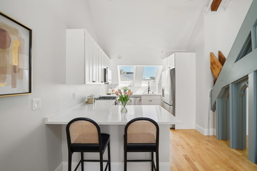 45 W Broadway Unit: PH2