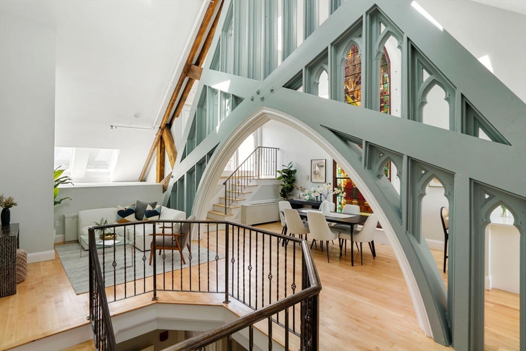 45 W Broadway Unit: PH2