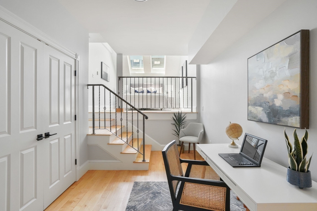 45 W Broadway Unit: PH2
