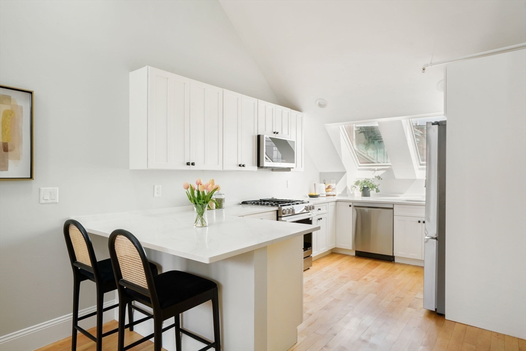 45 W Broadway Unit: PH2