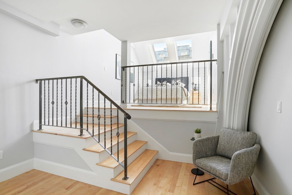 45 W Broadway Unit: PH2
