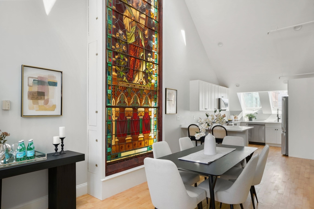 45 W Broadway Unit: PH2