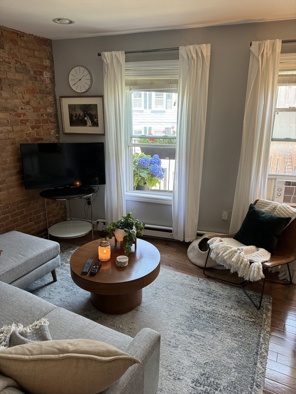 400 Hanover Street # 4B