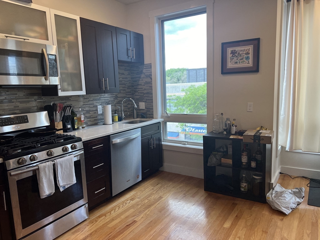 471 W Broadway # 3
