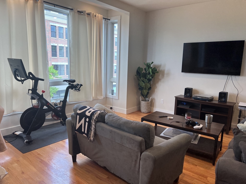 471 W Broadway # 3