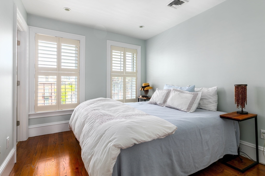 183 W Canton St Unit: 4-FURNISHED