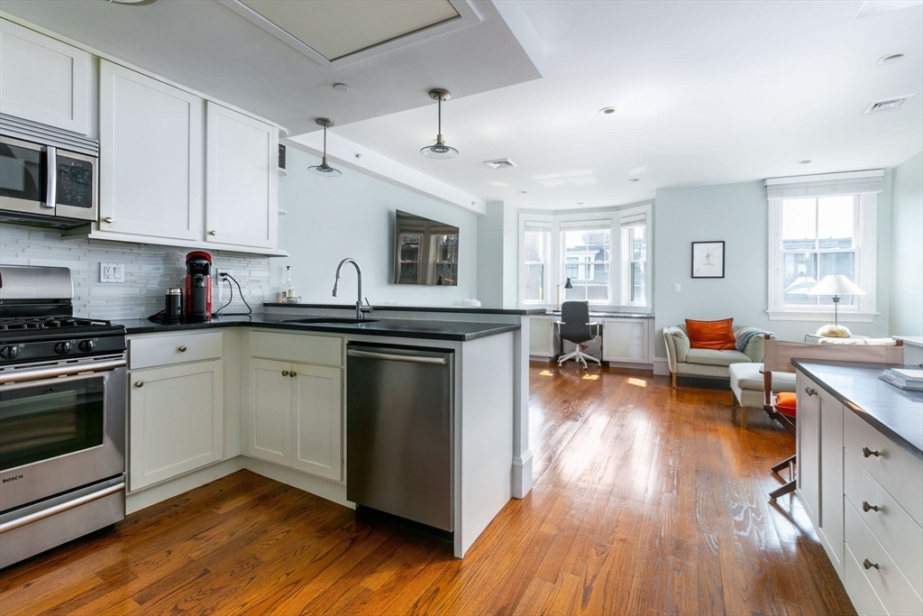 183 W Canton St Unit: 4-FURNISHED