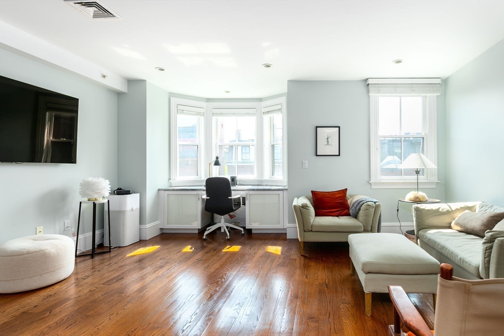 183 W Canton St Unit: 4-FURNISHED