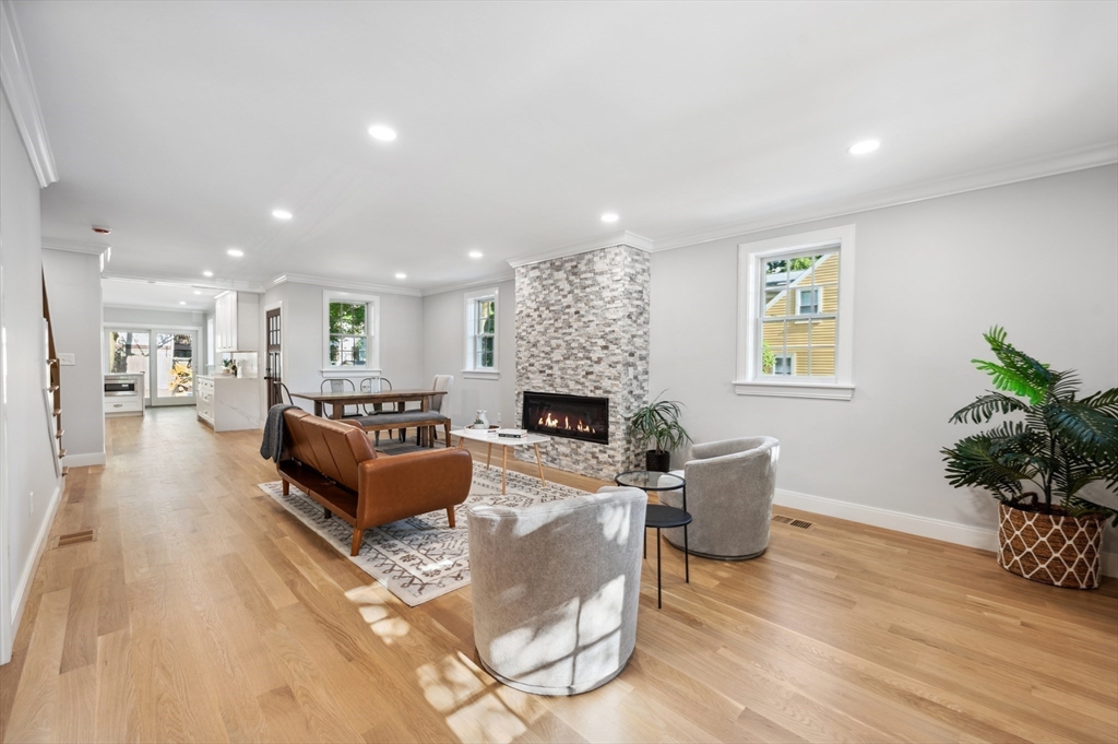 1038 Chestnut Street # 2