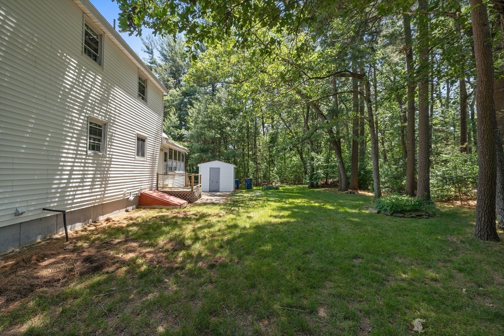 71 Maureen Dr