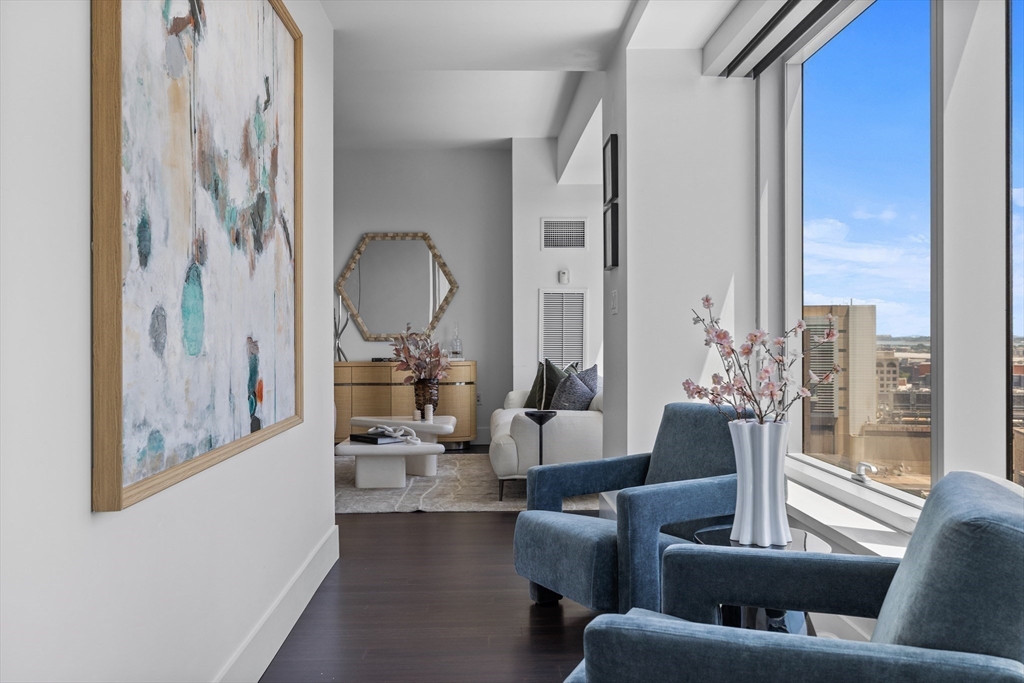 110 Stuart Street # 21J