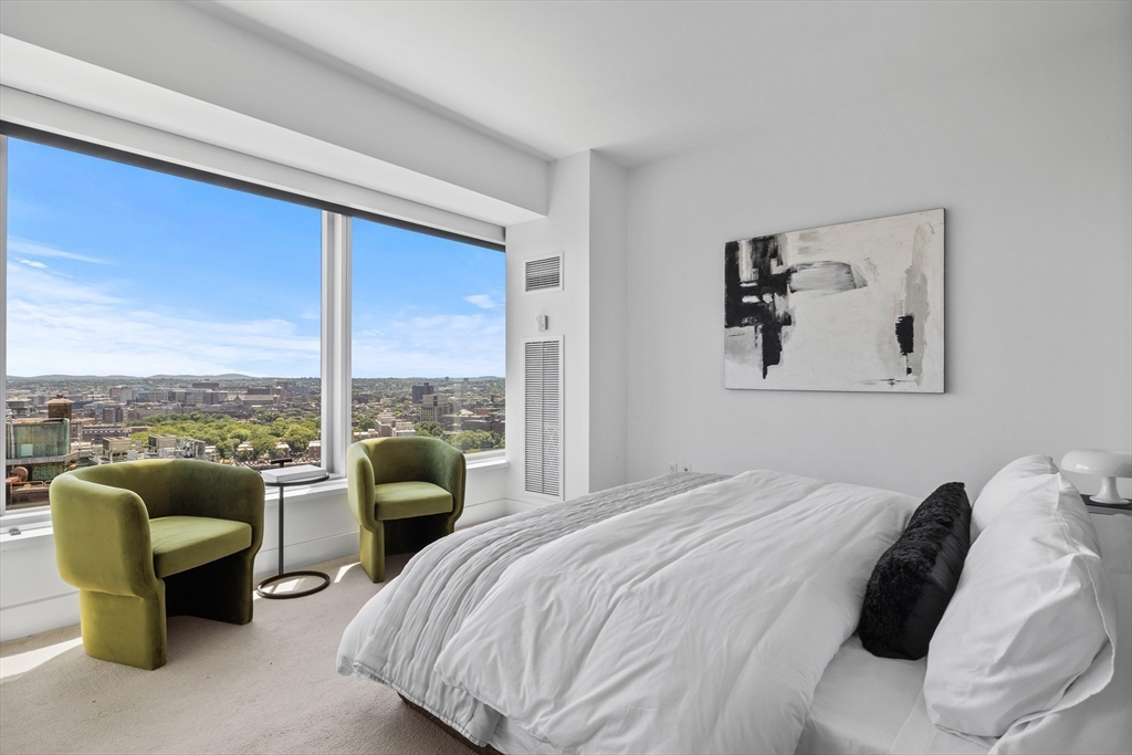 110 Stuart Street # 21J