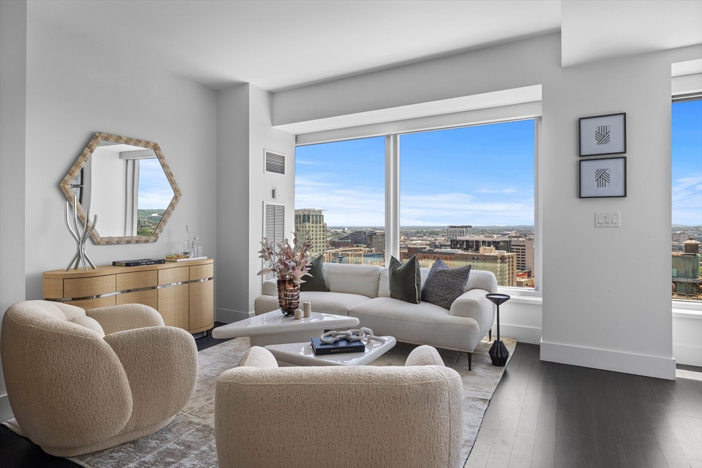 110 Stuart Street # 21J