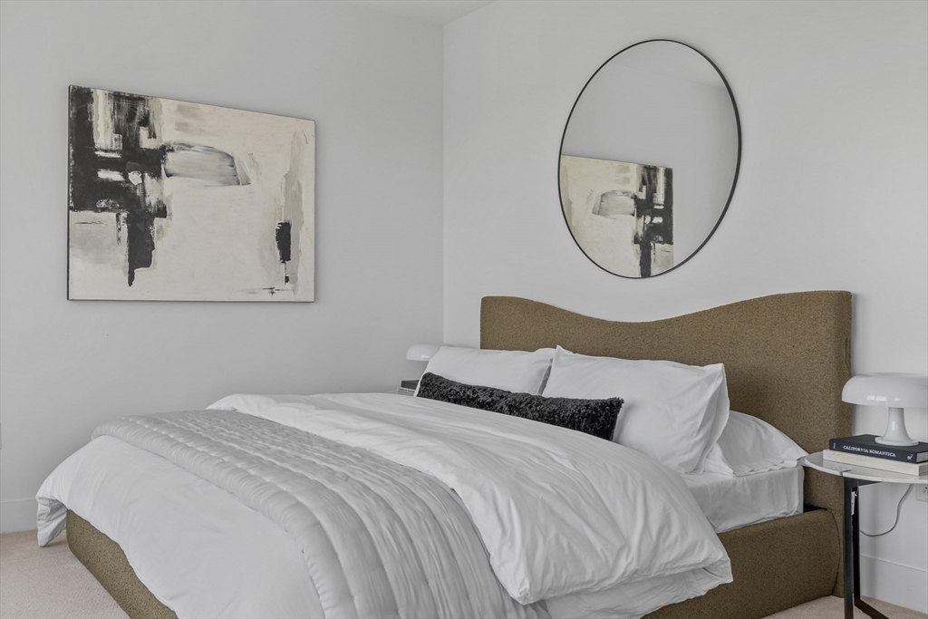 110 Stuart Street # 21J