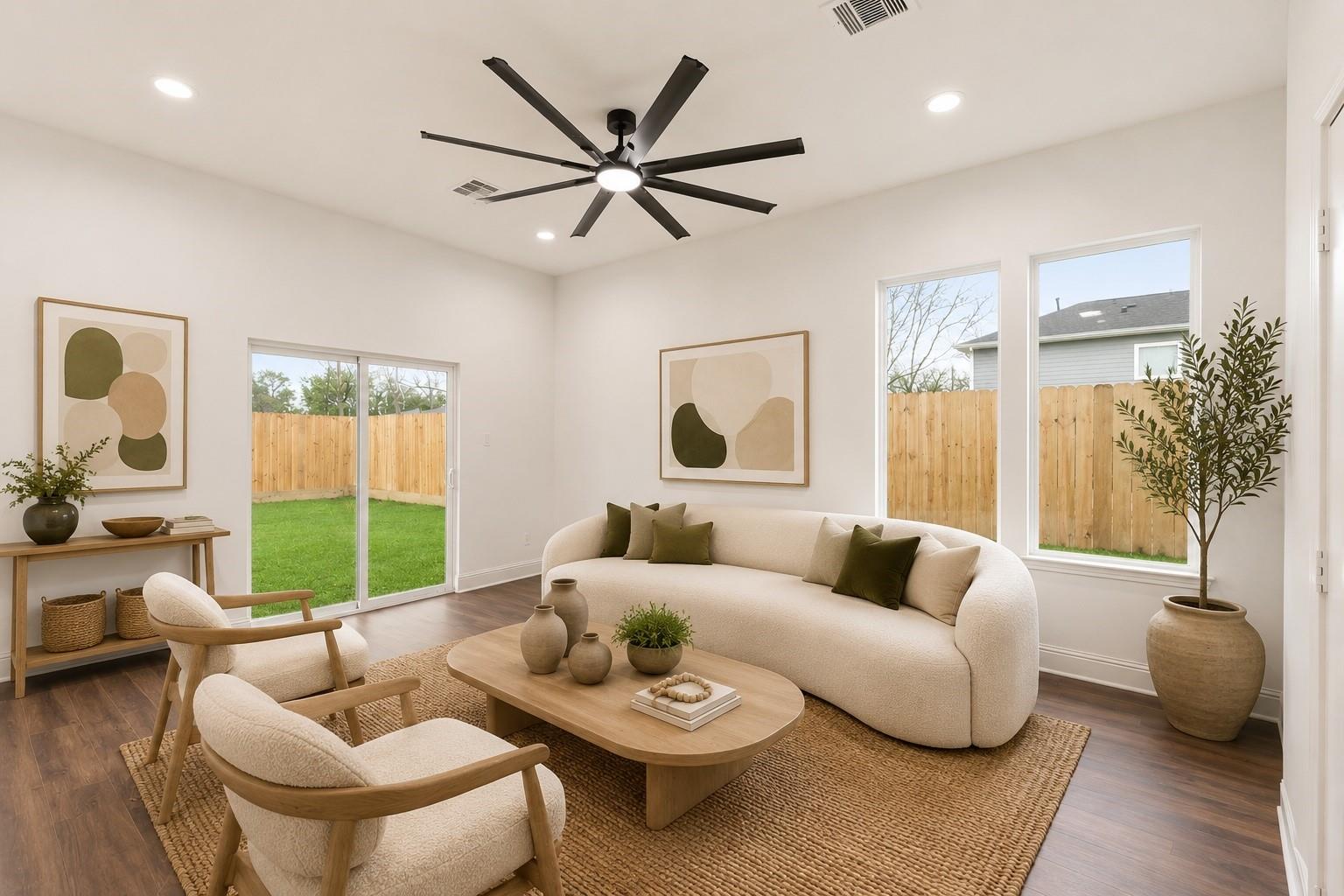 4125 Clover St Unit: A/B