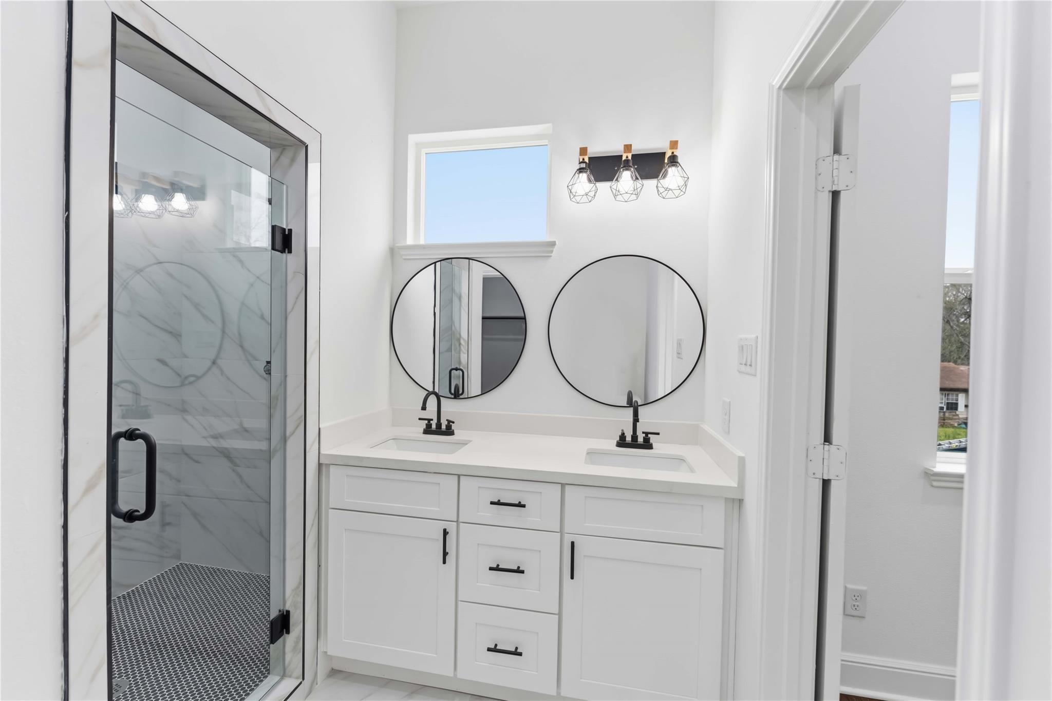 4125 Clover St Unit: A/B