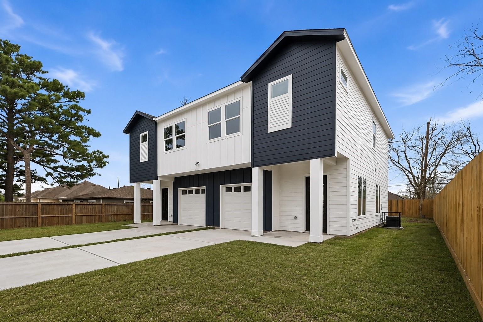 4125 Clover St Unit: A/B