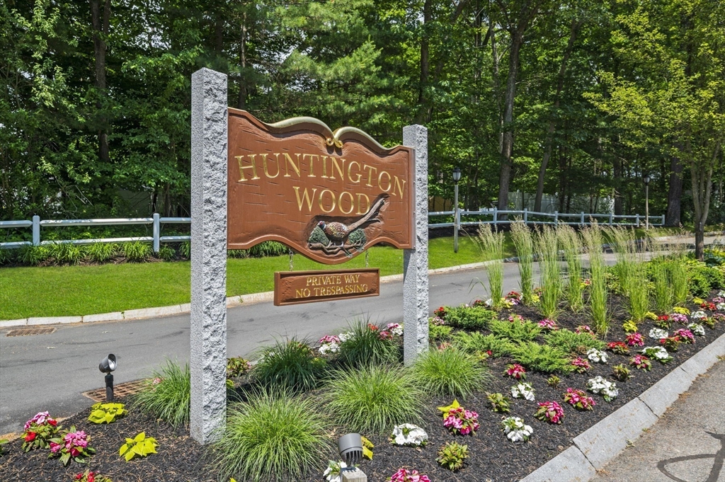 1204 Foxwood Circle # 1204