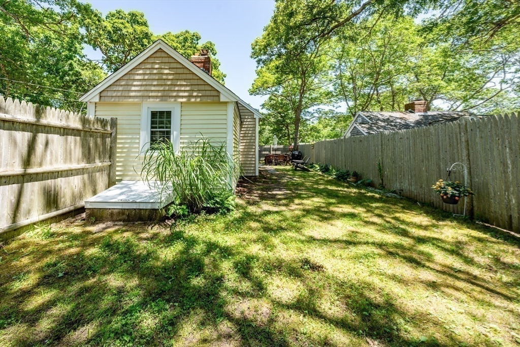 31 Lake Road East