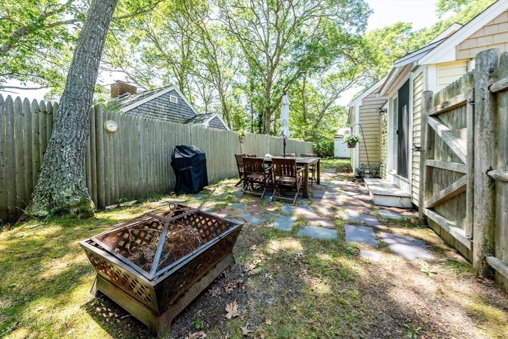 31 Lake Road East