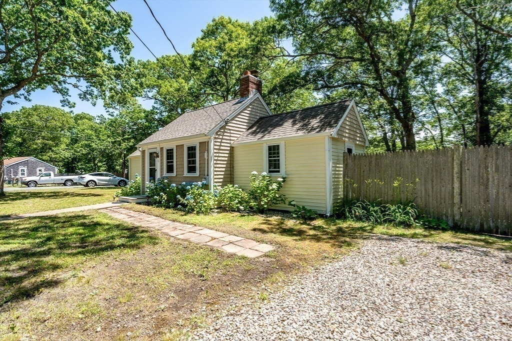31 Lake Road East