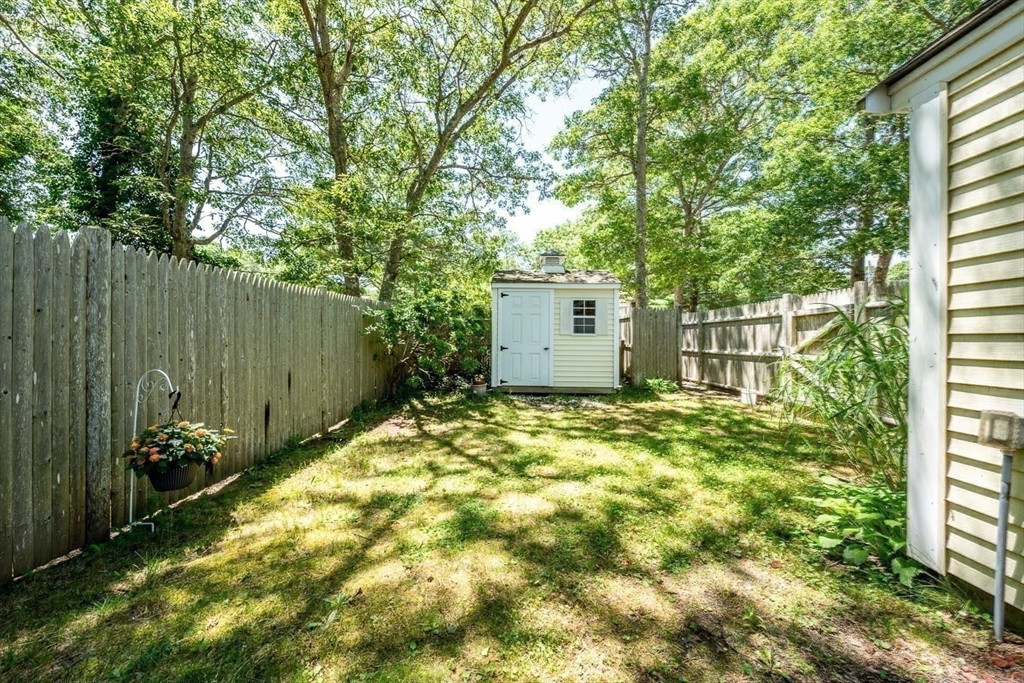 31 Lake Road East