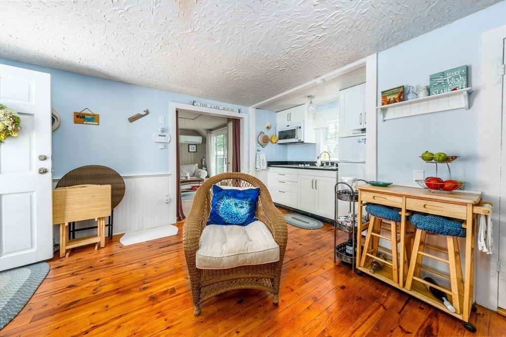 31 Lake Road East