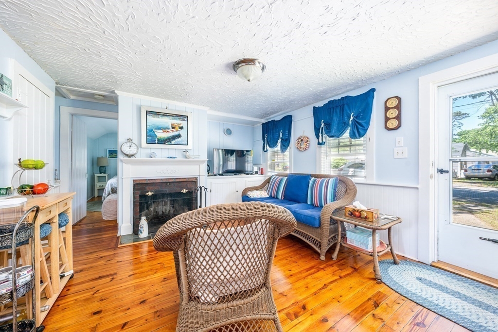 31 Lake Road East