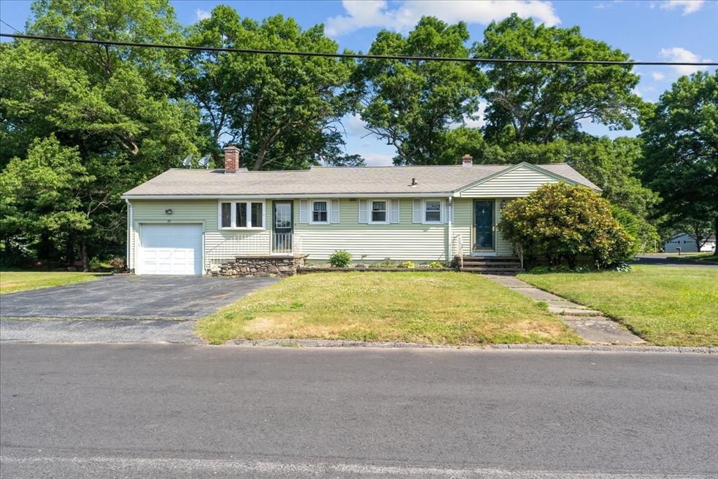 25 Maury Ln