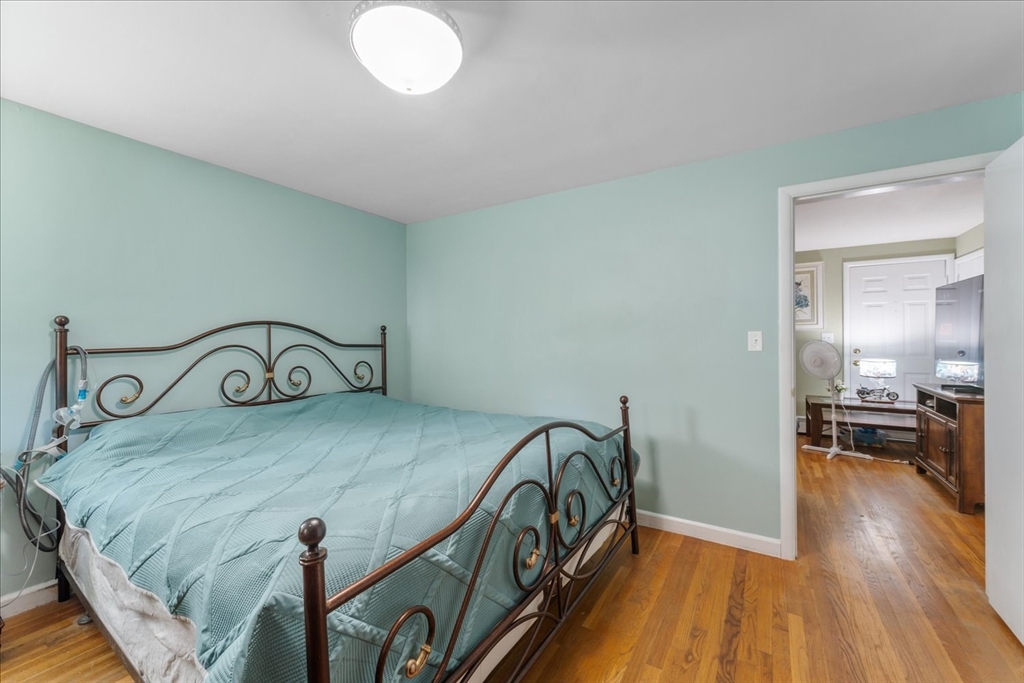 25 Maury Ln
