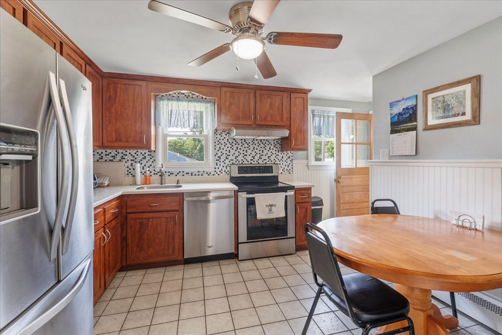 25 Maury Ln