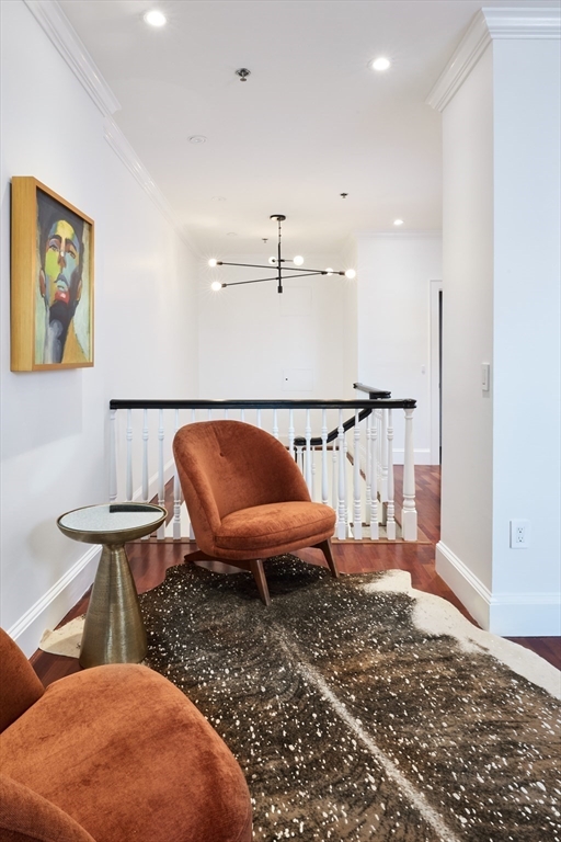234 Causeway St Unit: 913/813