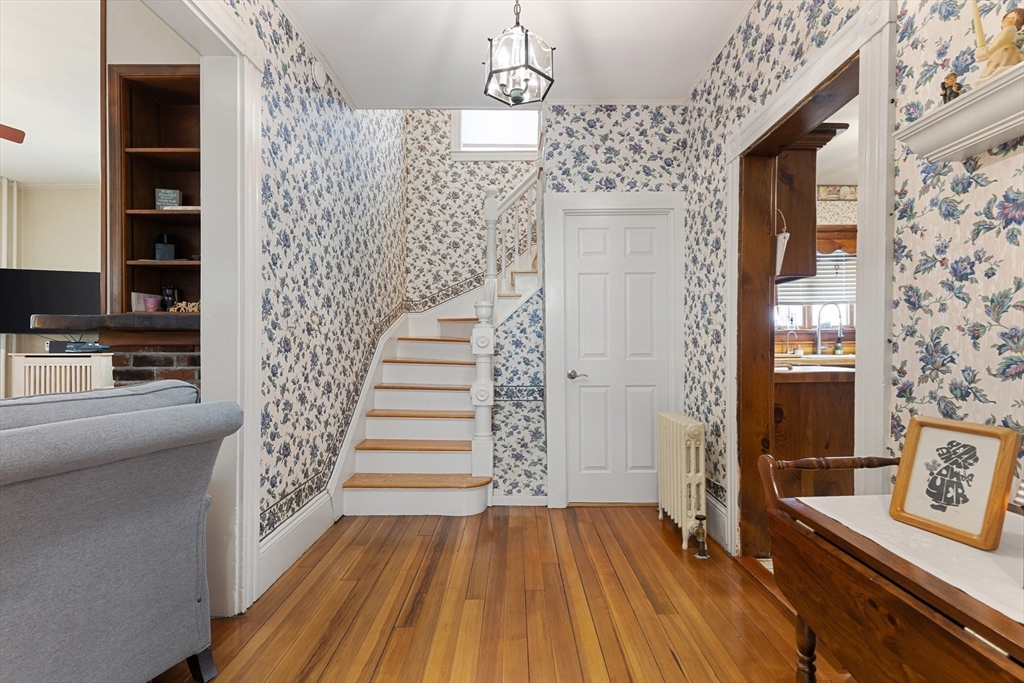 39 Cottage Avenue