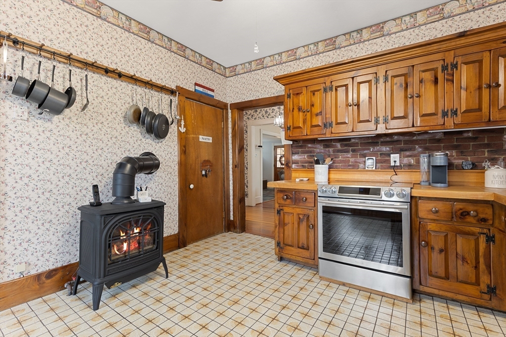 39 Cottage Avenue